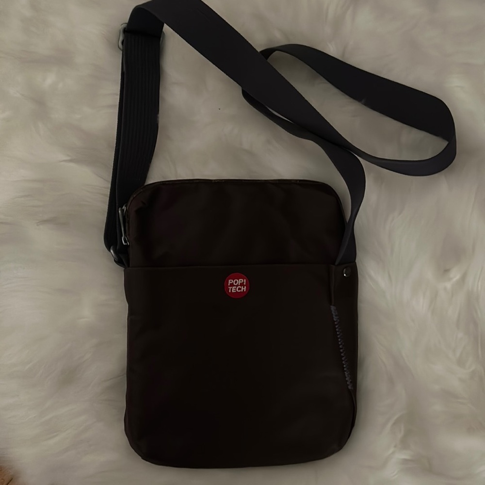 Built IPad crossbody